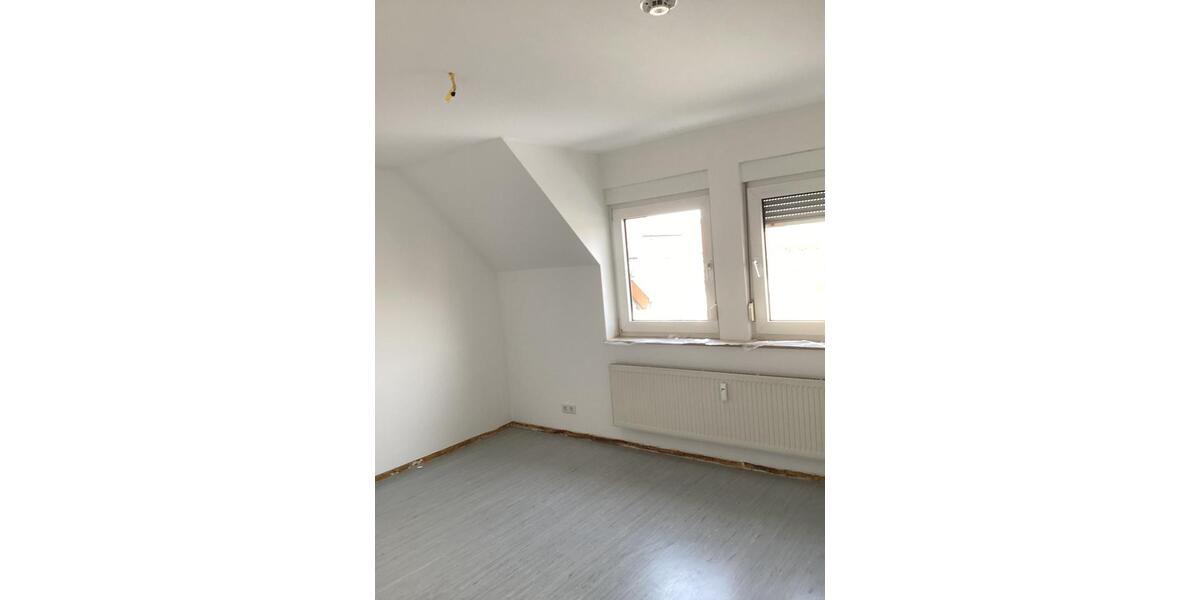 Etagenwohnung Ansbach - 3 Zimmer, 86 m&sup2;, 695&euro; | Angebot:24845580