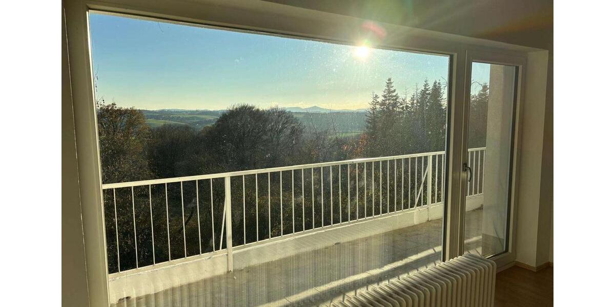 Erdgeschoßwohnung Hennef (Sieg) - 3 Zimmer, 150 m&sup2;, 1.350&euro; | Angebot:26461049