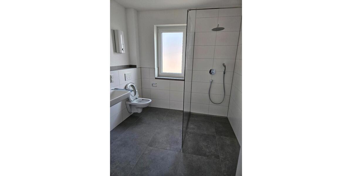 Erdgeschoßwohnung Heimbach - 2 Zimmer, 88 m&sup2;, 1.356&euro; | Angebot:25907484