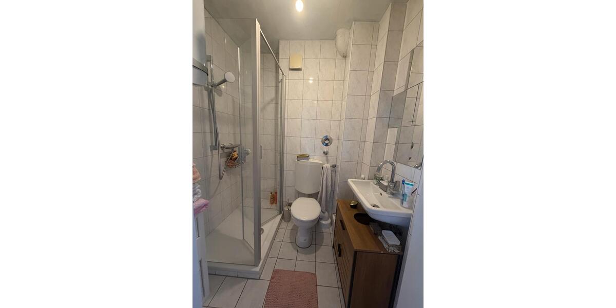 Etagenwohnung Saarbrücken West - 2 Zimmer, 40 m&sup2;, 350&euro; | Angebot:26652043