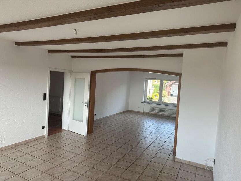 3 Zimmer-Wohnung, EG, Einbauküche, Balkon, Internet inklusive