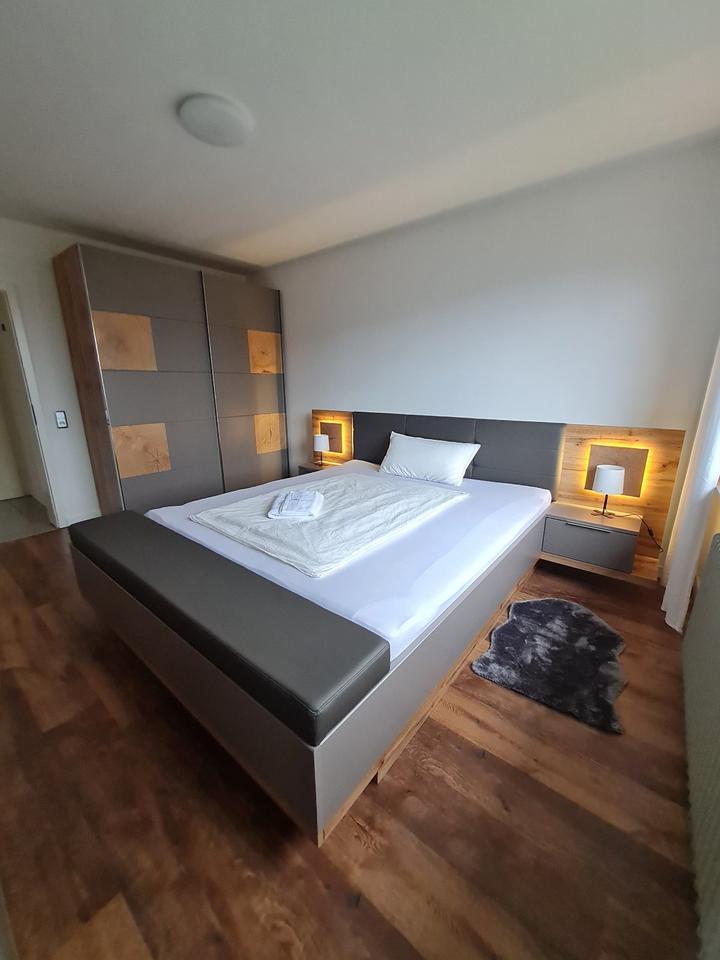 Monteurswohnung Ferienwohnung Wohnen auf Zeit zimmer