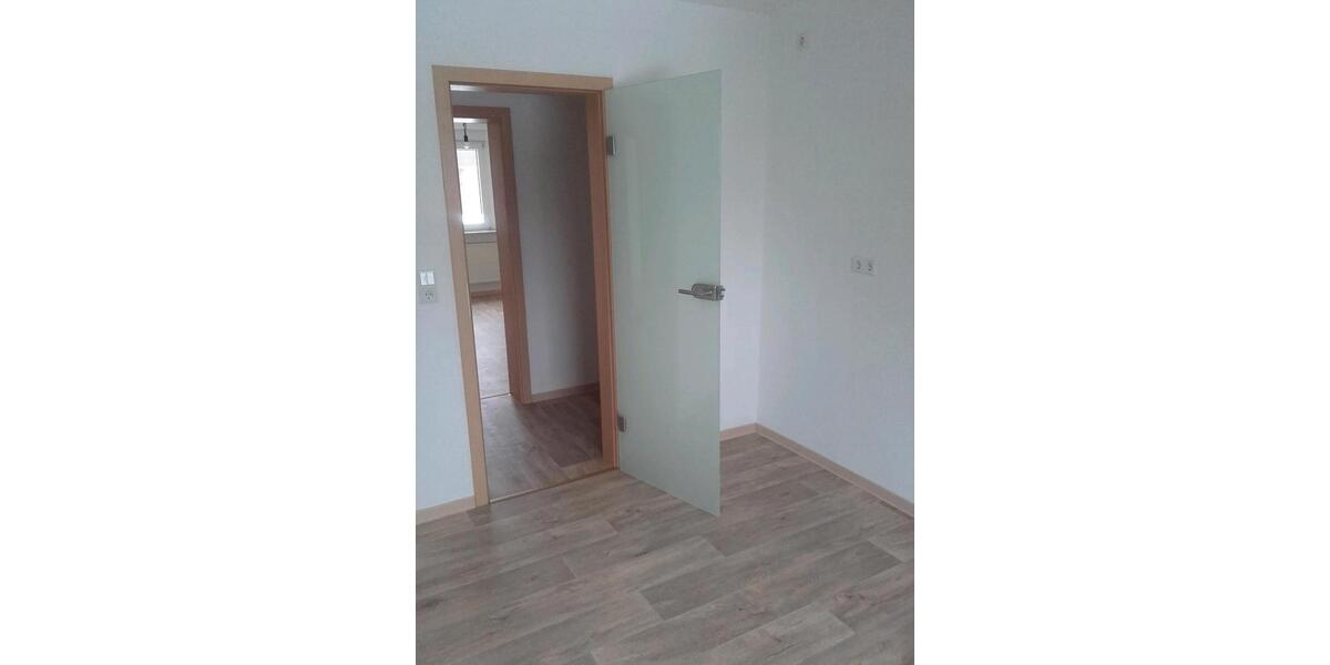 Erdgeschoßwohnung Bad Schmiedeberg - 3 Zimmer, 65 m&sup2;, 390&euro; | Angebot:25974873