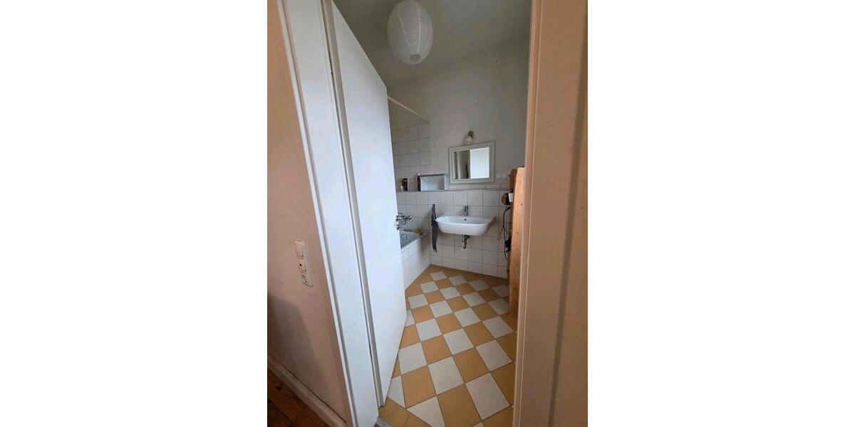 Wohnen auf Zeit Bonn Poppelsdorf - 4 Zimmer, 12 m&sup2;, 550&euro; | Angebot:25982258