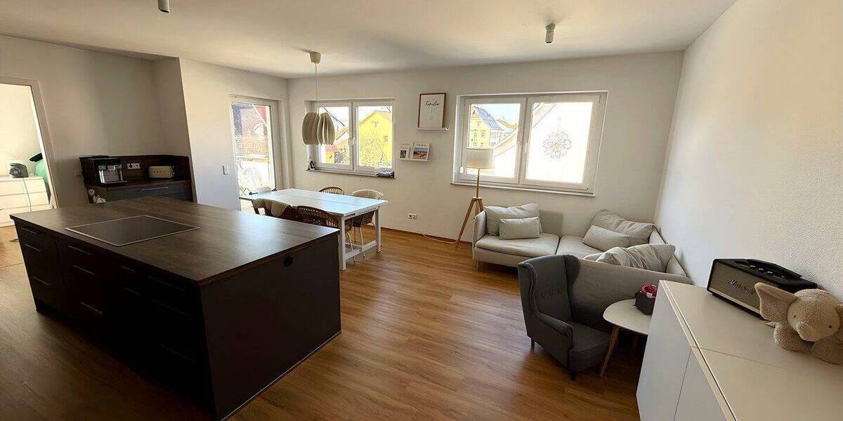 Etagenwohnung Zimmern ob Rottweil Stetten - 4 Zimmer, 98 m&sup2;, 1.200&euro; | Angebot:26787823
