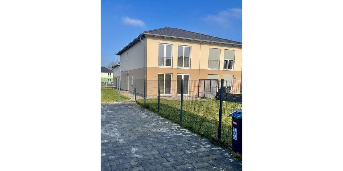 Einfamilienhaus Schöneiche - 6 Zimmer, 140 m&sup2;, 2.300&euro; | Angebot:24647165