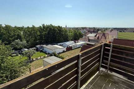 Wohnung Leuna - 3 Zimmer, 59 m&sup2;, 320&euro; | Angebot:27128069