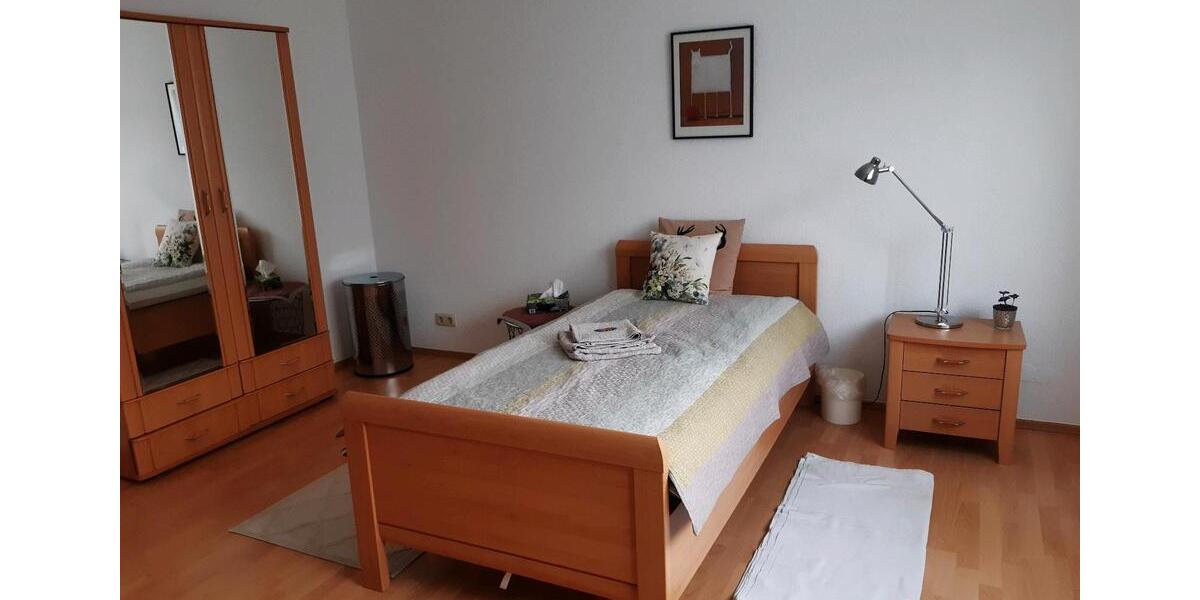 Wohnen auf Zeit Rösrath - 1 Zimmer, 20 m&sup2;, 580&euro; | Angebot:26704096