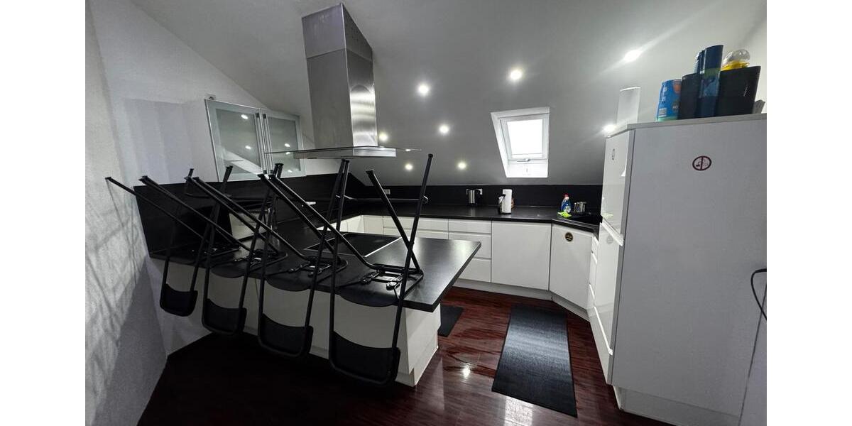 Wohnen auf Zeit Kötz - 7 Zimmer, 170 m&sup2;, 25&euro; | Angebot:23863565