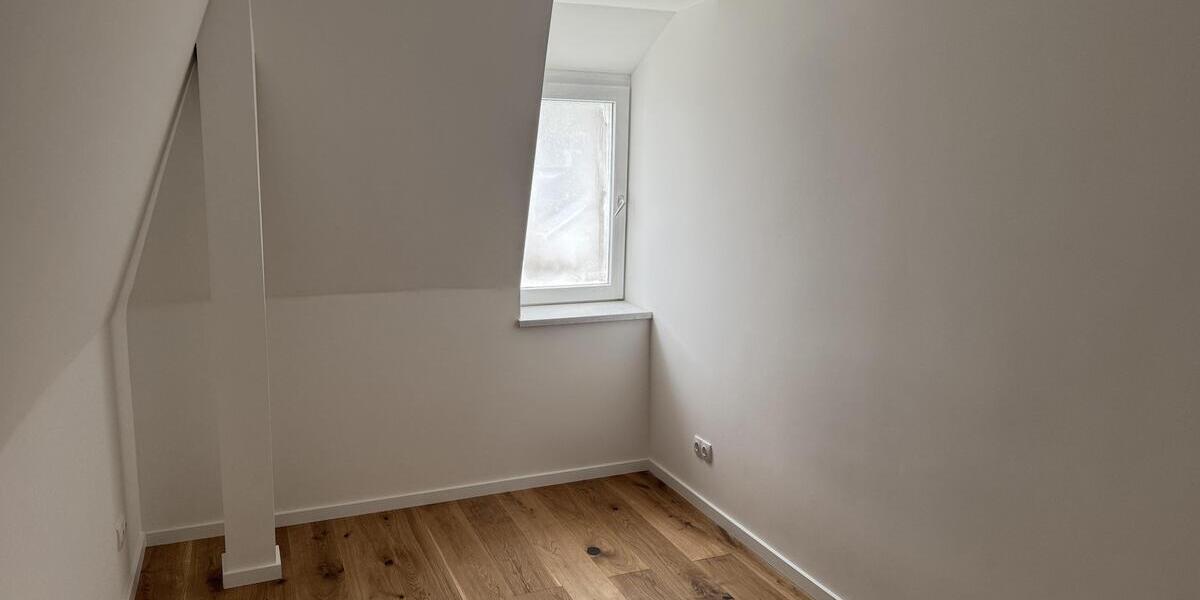 Moderne Dachgeschosswohnung mit Tageslichtbad in Altmittweida - Erstbezug! - Dachgeschoßwohnung Altmittweida | Angebot:27003247
