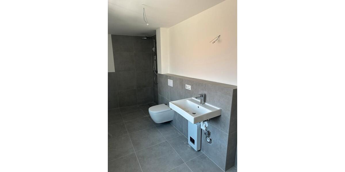 Erdgeschoßwohnung Wunstorf - 2.5 Zimmer, 520 m&sup2;, 1.406&euro; | Angebot:21335656
