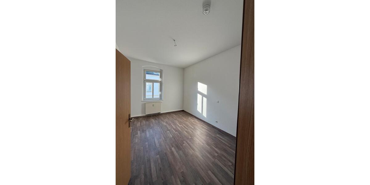 Etagenwohnung Döbeln - 4 Zimmer, 84 m&sup2;, 546&euro; | Angebot:25418321
