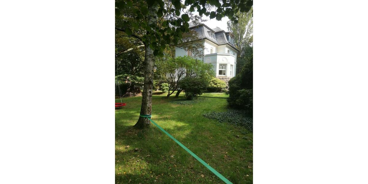 Sehr geräumige 5-Zimmerwohnung in Villa mit großer Terrasse 5 zimmer