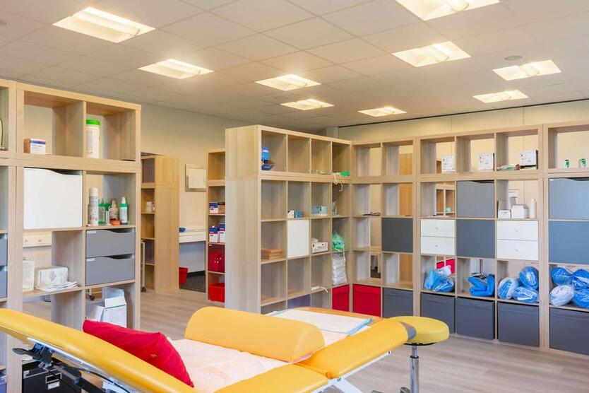 Großzügige Gewerbefläche mit flexibler Raumaufteilung und Wohnoption. Obj. 8989 zimmer