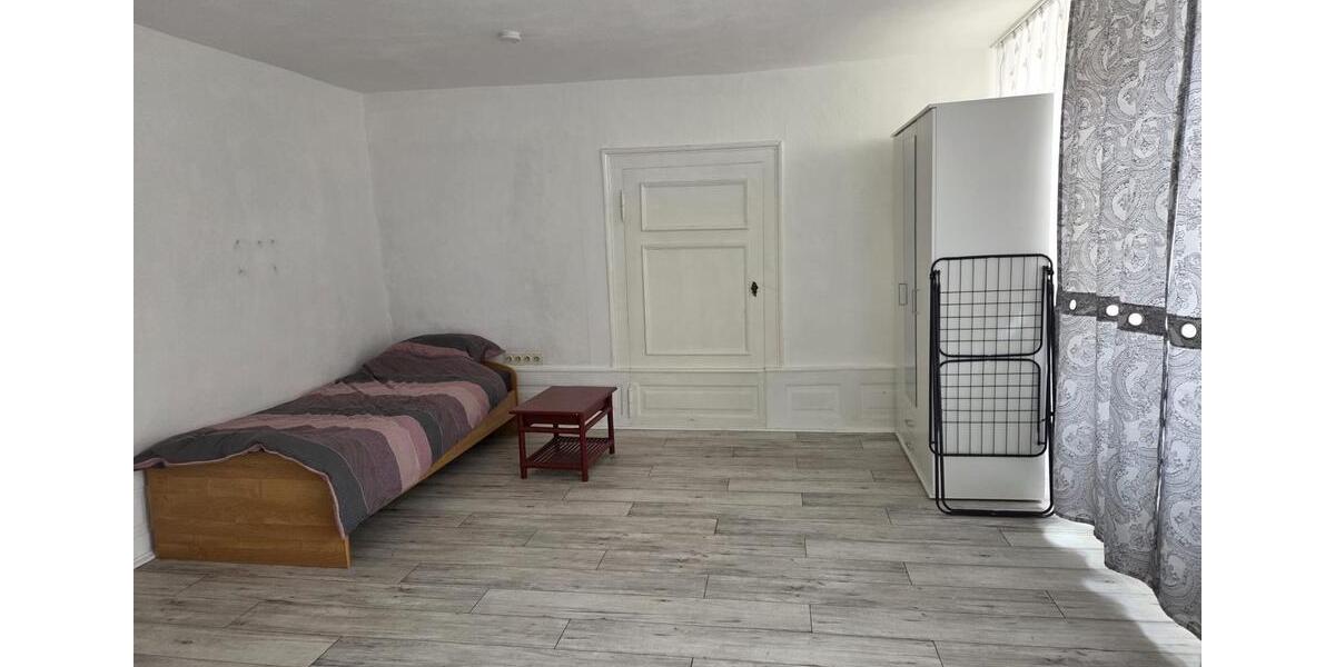 Etagenwohnung Rinteln - 2 Zimmer, 50 m&sup2;, 15&euro; | Angebot:26048301