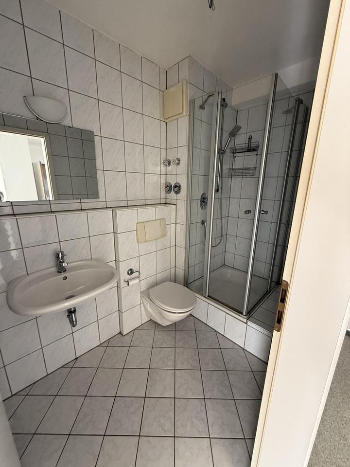 Schöne & helle Wohnung mit Balkon! zimmer