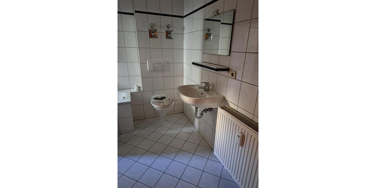 Erdgeschoßwohnung Großenhain - 2 Zimmer, 61 m&sup2;, 400&euro; | Angebot:24877908