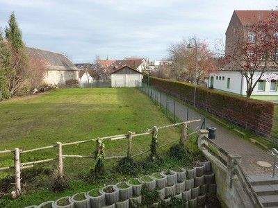 Etagenwohnung Teuchern - 2 Zimmer, 62 m&sup2;, 375&euro; | Angebot:25669896