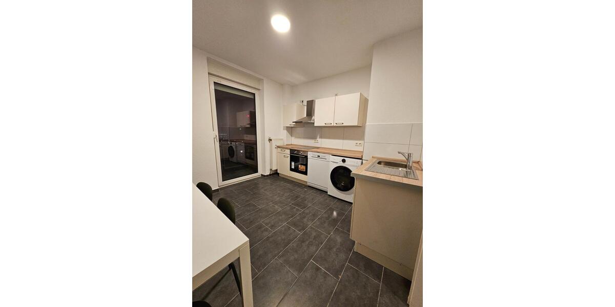 Wohnen auf Zeit Ludwigshafen am Rhein - 20 Zimmer, 100 m&sup2;, 590&euro; | Angebot:26674162