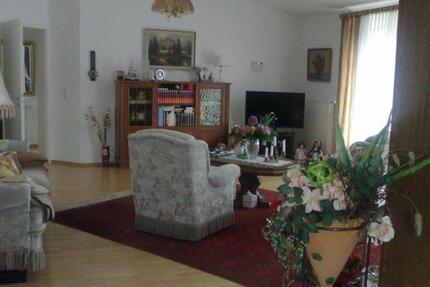 Wohnung Rüsselsheim am Main - 3 Zimmer, 126 m&sup2;, 1.450&euro; | Angebot:25172623