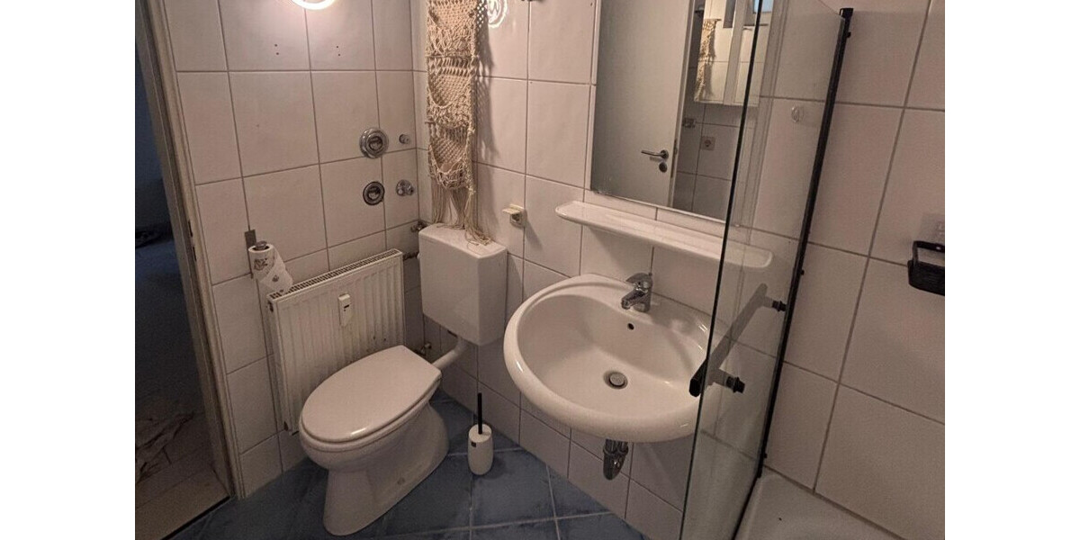 2 Zimmer Mietwohnung mit schönem Bergblick in 83410 Laufen - frei ab 01.09.2026 - Aufzug vorhanden - Etagenwohnung Laufen Laufen | Angebot:26988609