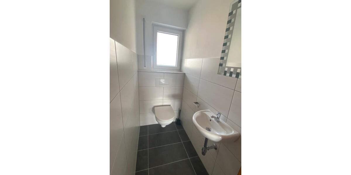 Erdgeschoßwohnung Glatten - 3 Zimmer, 109 m&sup2;, 900&euro; | Angebot:25335171