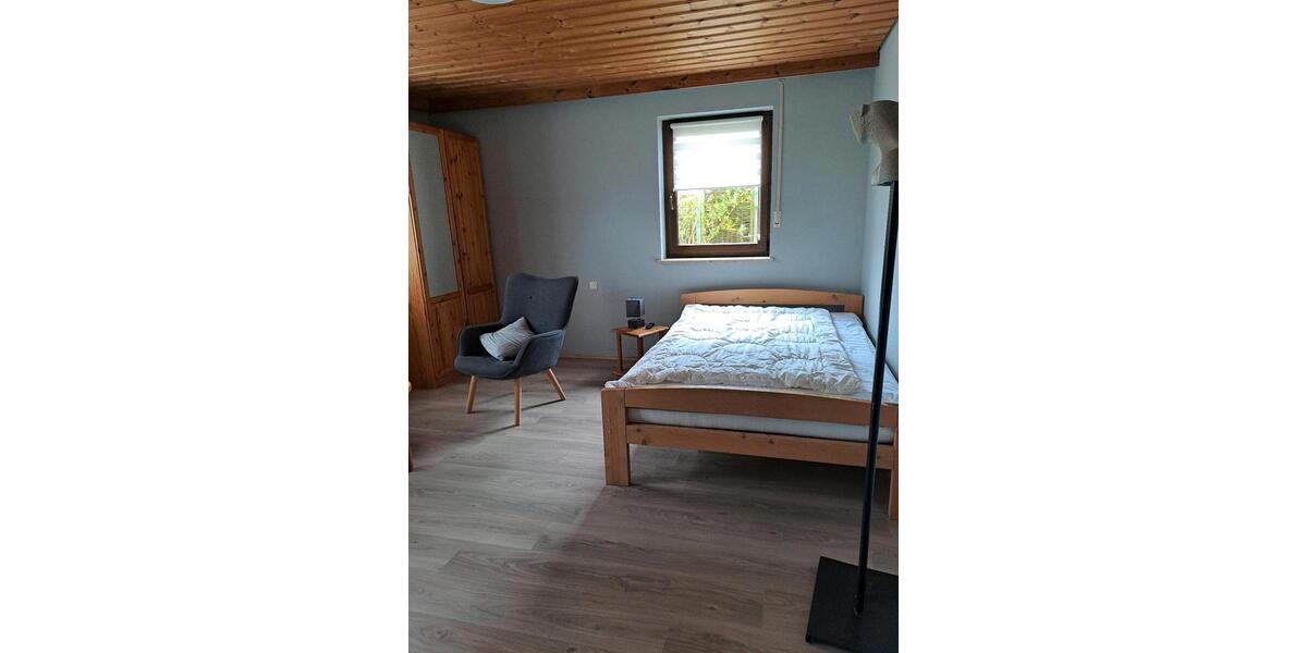 Wohnen auf Zeit Bad Staffelstein - 1 Zimmer, 38 m&sup2;, 111.111&euro; | Angebot:26003473