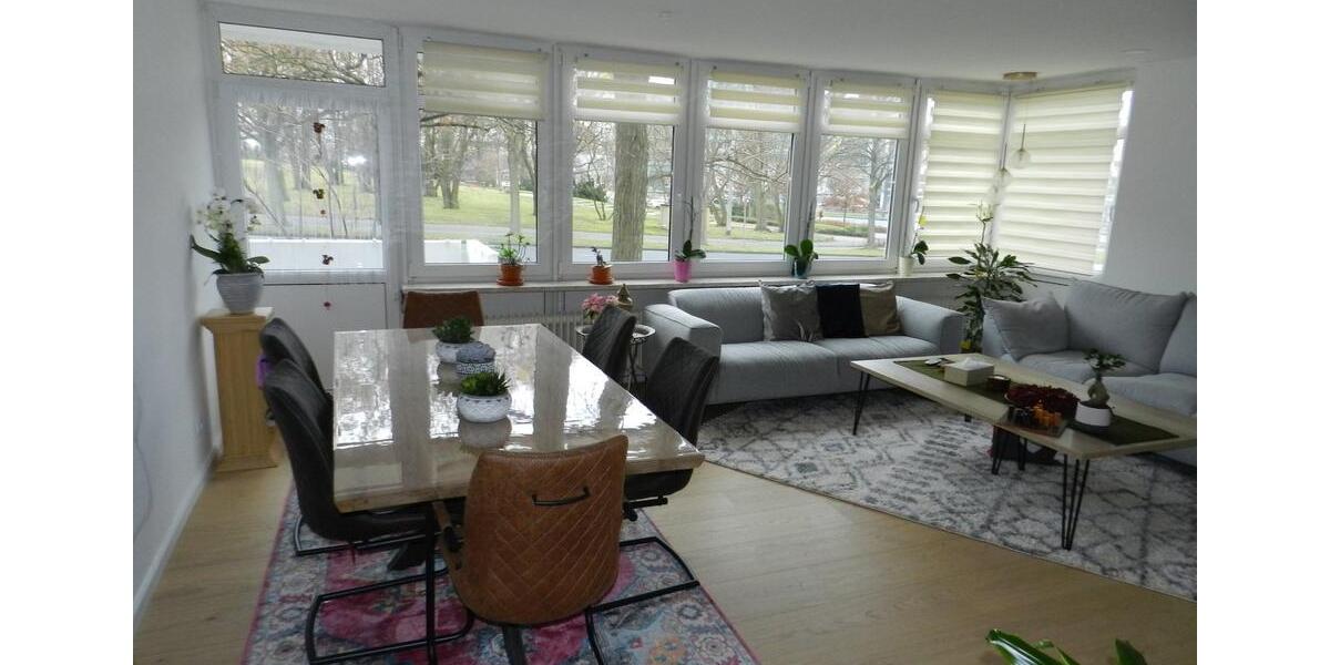 4 Zimmerwohnung inkl. Tiefgarage Balkon EBK direkt am Viewegs Garten 4 zimmer