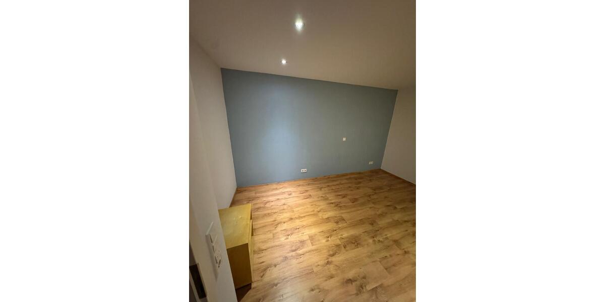 Etagenwohnung Linden - 3 Zimmer, 85 m&sup2;, 950&euro; | Angebot:25613831