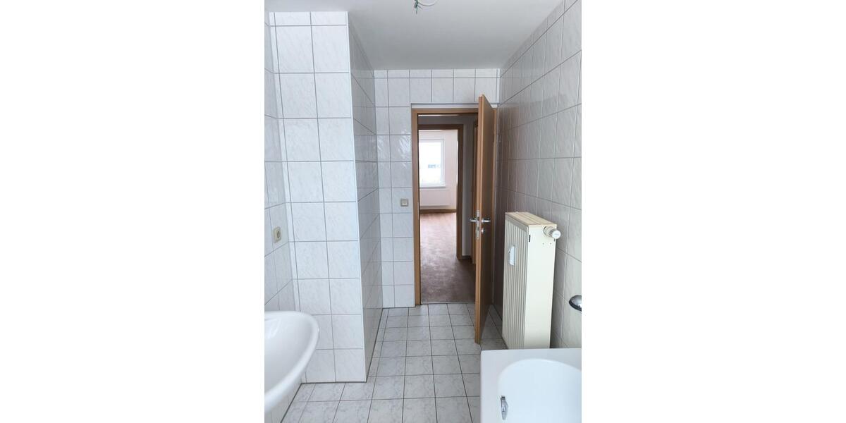 Etagenwohnung Bischofswerda - 3 Zimmer, 63 m&sup2;, 410&euro; | Angebot:23643011