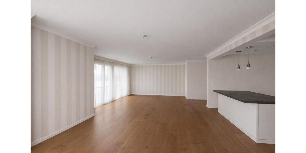 Einfamilienhaus Detmold - 3 Zimmer, 142 m&sup2;, 1.500&euro; | Angebot:25644448