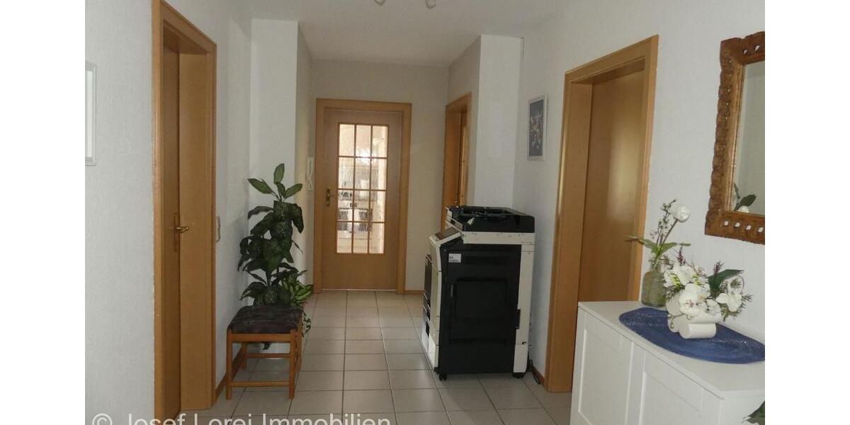 Dachgeschoßwohnung Hünfeld - 2 Zimmer, 65 m&sup2;, 485&euro; | Angebot:23299736