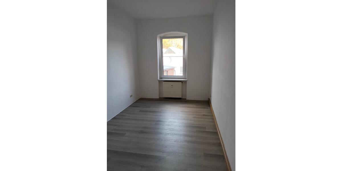 Etagenwohnung Aue-Bad Schlema Bad Schlema - 3 Zimmer, 62 m&sup2;, 360&euro; | Angebot:26060845