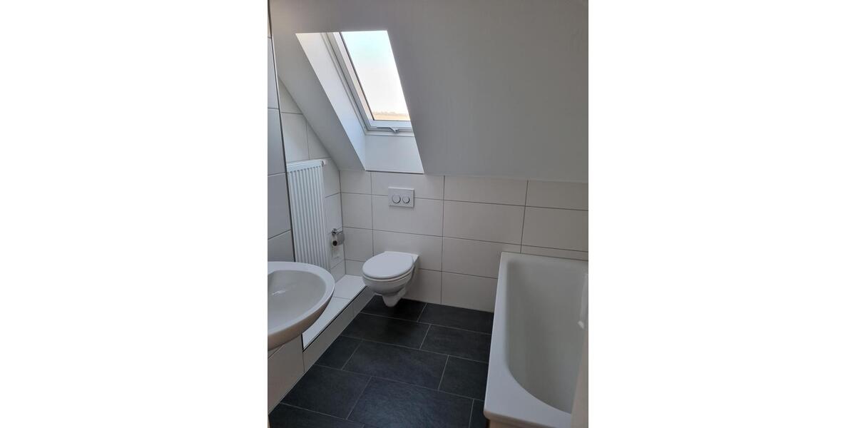 Dachgeschoßwohnung Würzburg Frauenland - 2 Zimmer, 50 m&sup2;, 775&euro; | Angebot:23715883