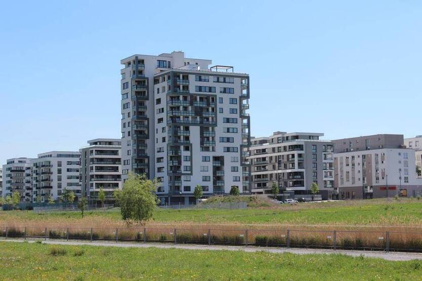 Wohnen mit Weitblick - 3,5 Zimmer Wohnung im 3. Obergeschoss mit Balkon