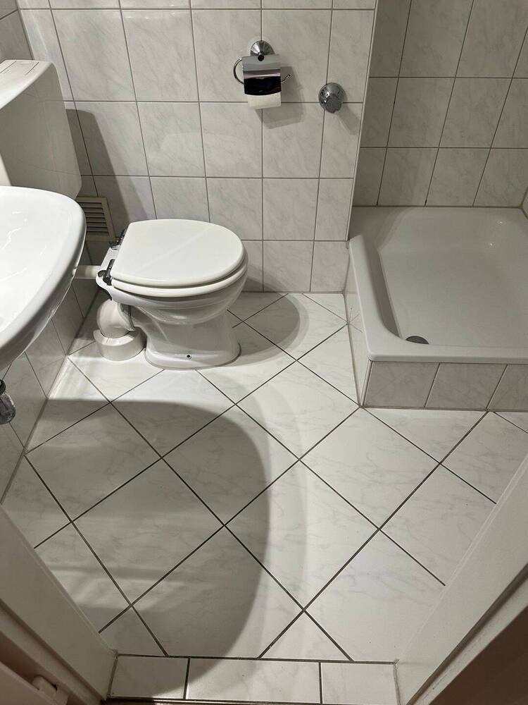 Gepflegte 2 Zimmer EG-Wohnung mit Balkon, in ruhiger Lage in Wersten!