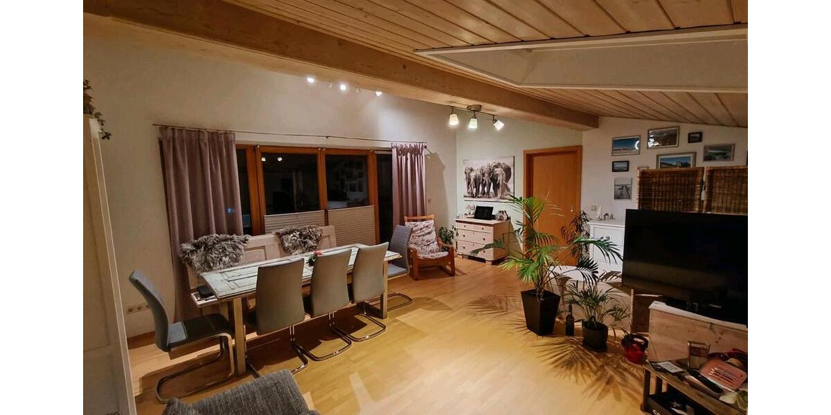 Etagenwohnung Albaching - 3 Zimmer, 100 m&sup2;, 950&euro; | Angebot:25497514