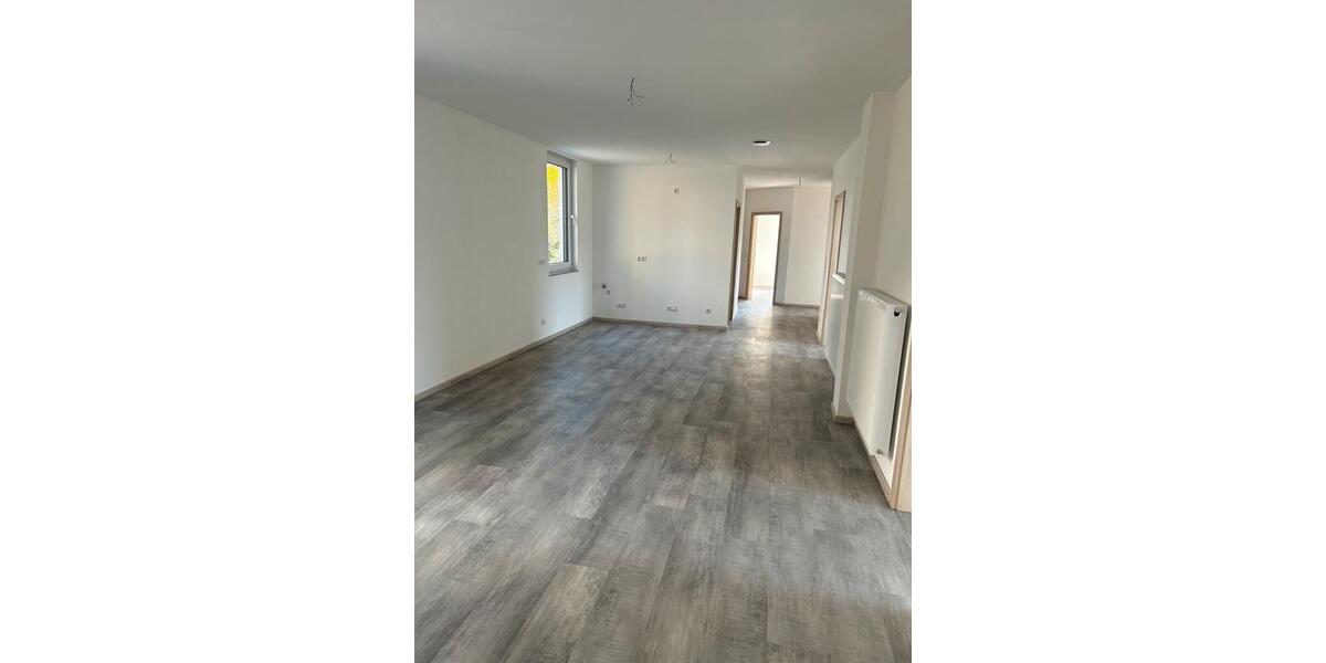Etagenwohnung Wilnsdorf - 4 Zimmer, 120 m&sup2;, 1.260&euro; | Angebot:25841781