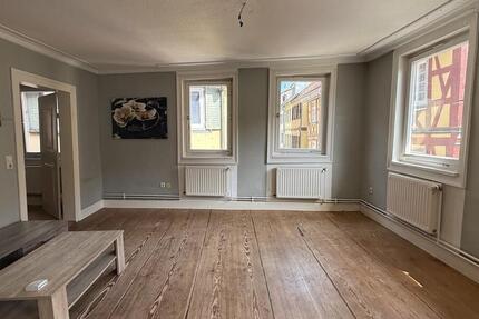 Charmante 3-Zimmer-Altbauwohnung in zentraler Innenstadtlage! 3 zimmer