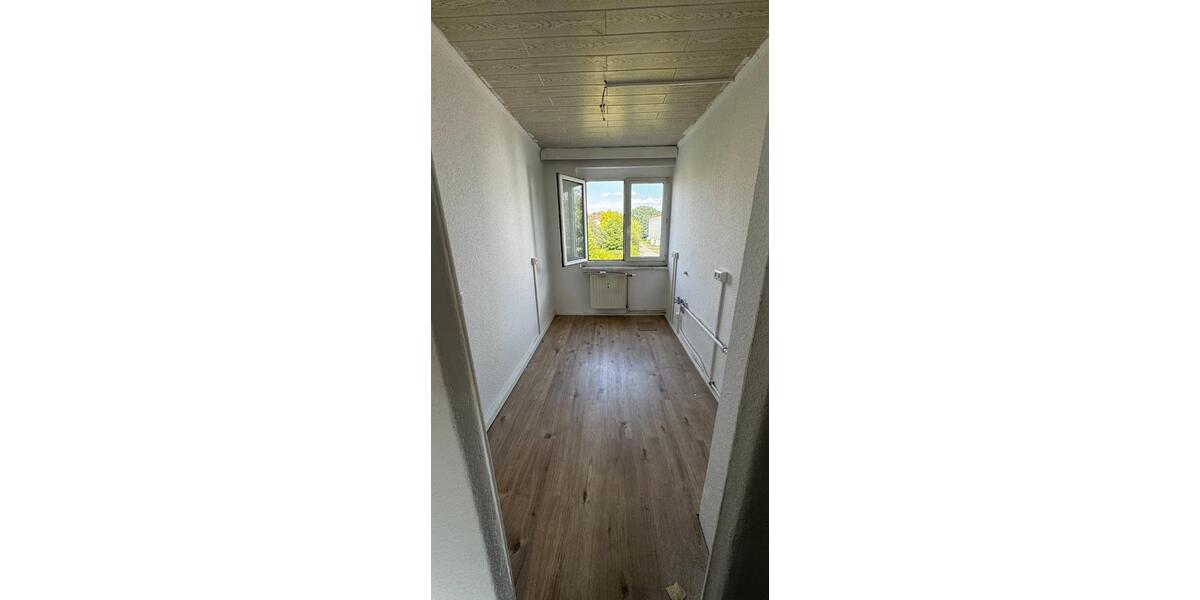 Modernisierte 4 Raumwohnung mit Balkon 4 zimmer