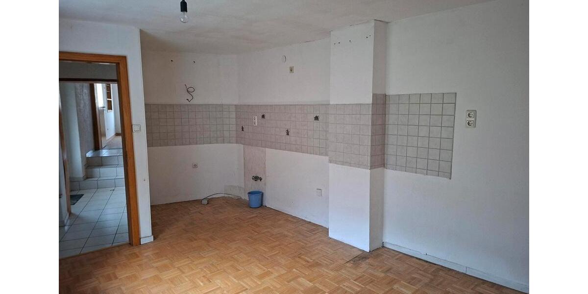 Doppelhaushälfte Buseck - 4 Zimmer, 124 m&sup2;, 1.600&euro; | Angebot:25024998