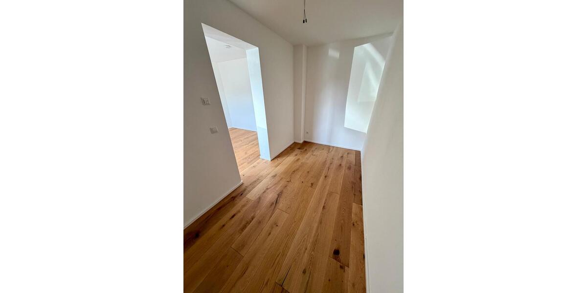 Etagenwohnung Vilsbiburg - 3.5 Zimmer, 104 m&sup2;, 1.120&euro; | Angebot:26000062