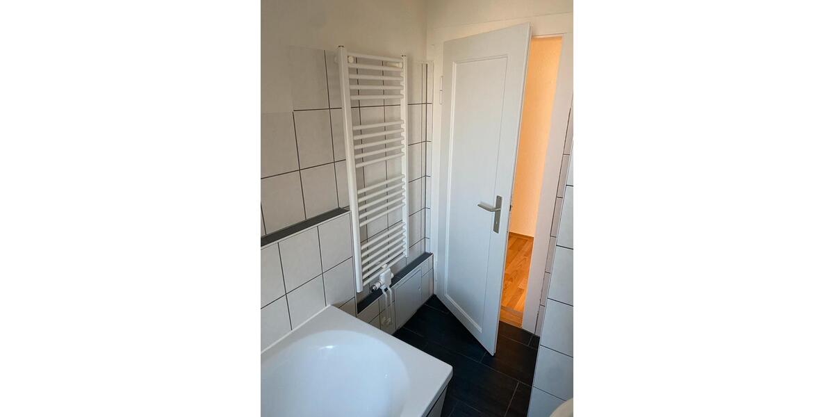 Dachgeschoßwohnung Dessau-Roßlau Dessau - 2 Zimmer, 59 m&sup2;, 400&euro; | Angebot:25783063