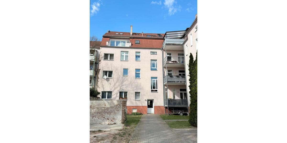 Etagenwohnung Frankfurt (Oder) Booßen - 4 Zimmer, 101 m&sup2;, 1.150&euro; | Angebot:26115806