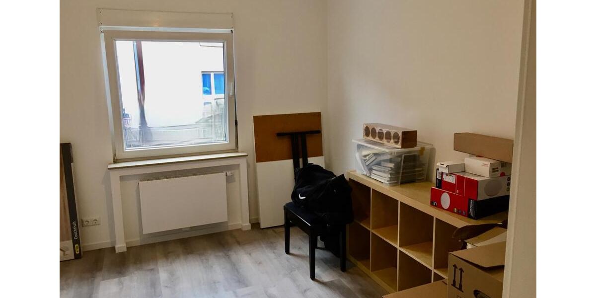 Etagenwohnung Essen Stadtbezirk II - 4 Zimmer, 90 m&sup2;, 998&euro; | Angebot:25073417