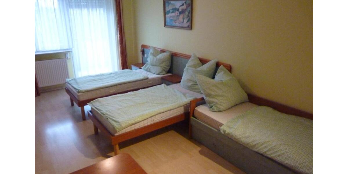 Wohnen auf Zeit Vaterstetten Baldham - 20 Zimmer, 16 m&sup2;, 900&euro; | Angebot:25871215