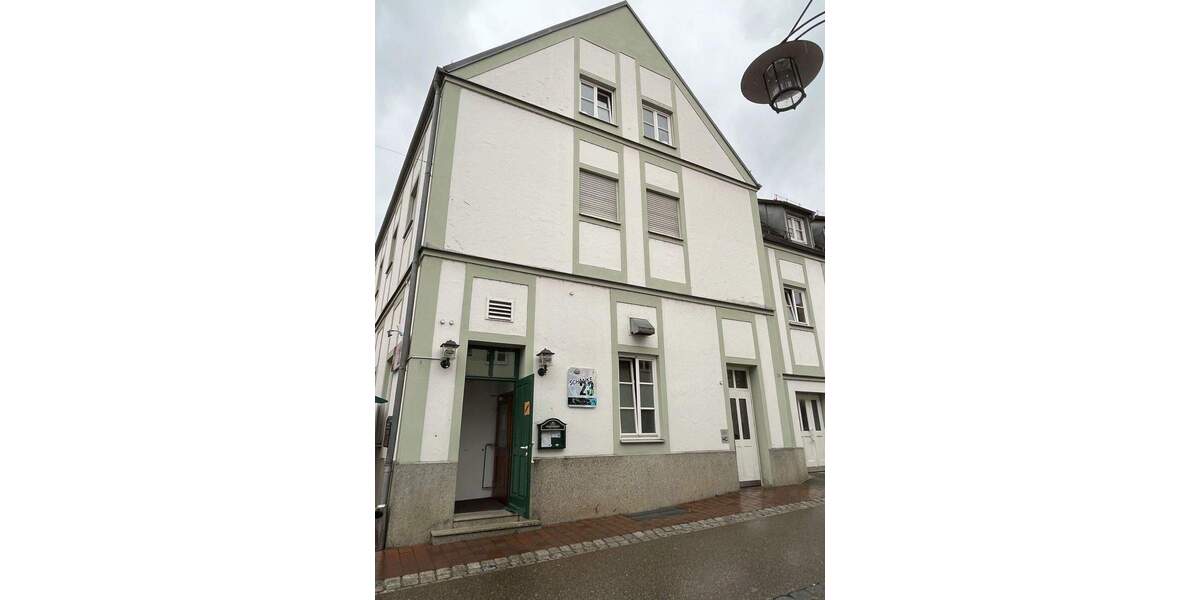 ++Neu Saniert++ Ruhige 2 ZKB mit Dachterrasse mitten im Zentrum 2 zimmer