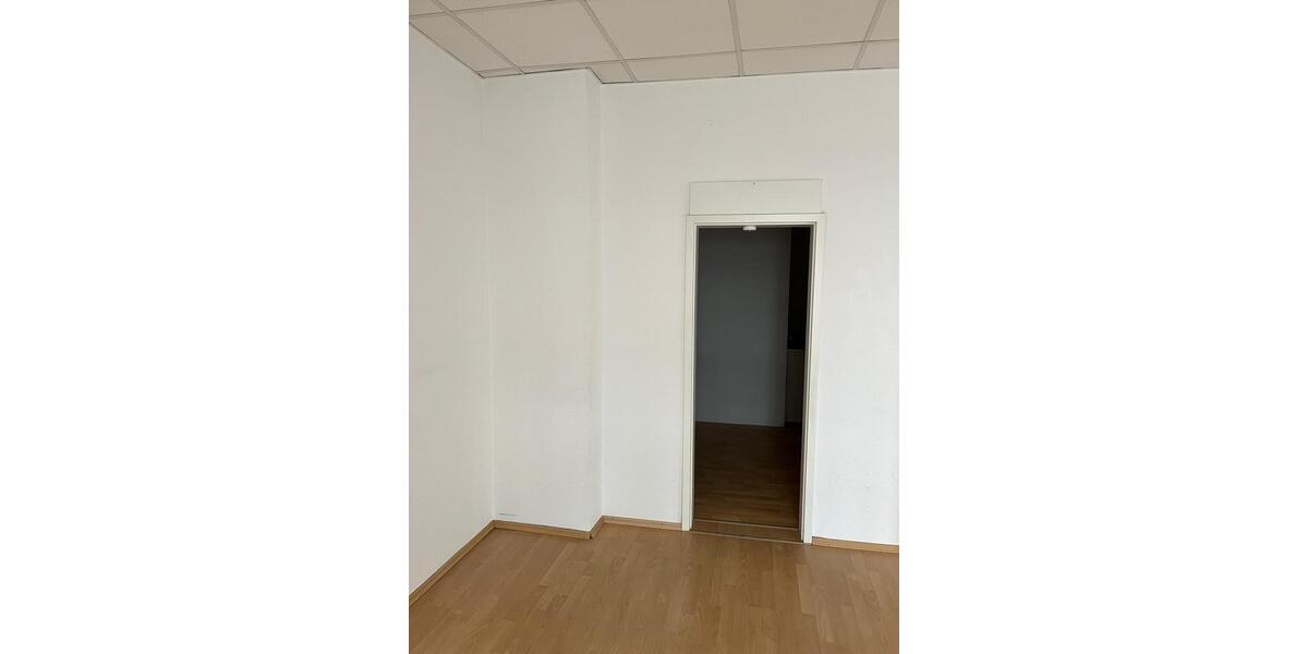 Etagenwohnung Holzminden - 3 Zimmer, 76 m&sup2;, 680&euro; | Angebot:25378937