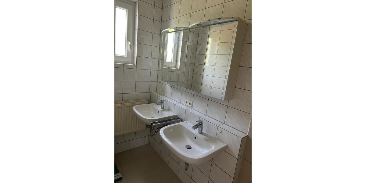 Etagenwohnung Albstadt - 4 Zimmer, 115 m&sup2;, 1.450&euro; | Angebot:26636243