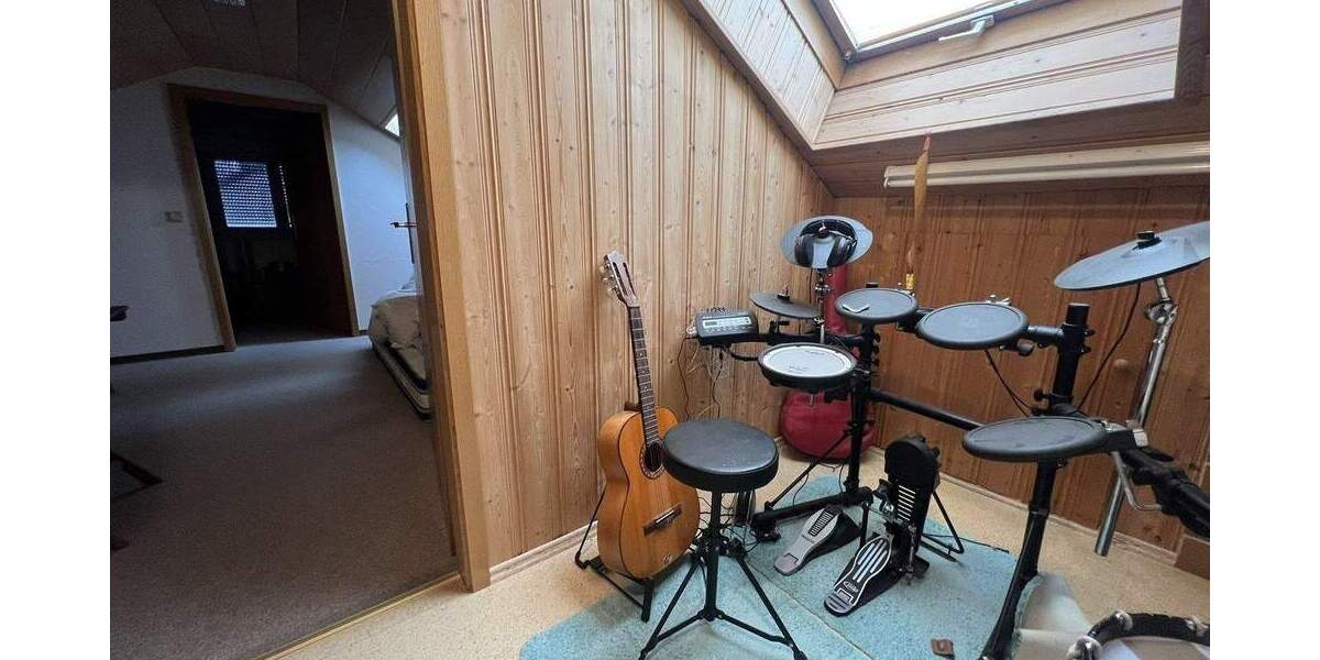 Etagenwohnung Weilheim Unterbierbronnen - 3 Zimmer, 162 m&sup2;, 1.300&euro; | Angebot:24974652